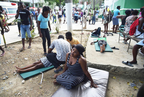 Gempa di Haiti ( foto: express.co.uk)