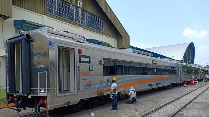 Gerbong kereta produksi PT INKA (Foto: Tribun)