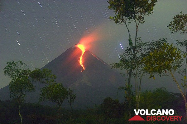 Gunung Merapi semburkan lava (Foto: Yogyakarta Uncover)